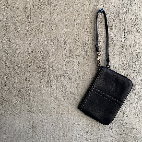 Tiny Black Coach Clutch Vintage - Picture 3 of 5